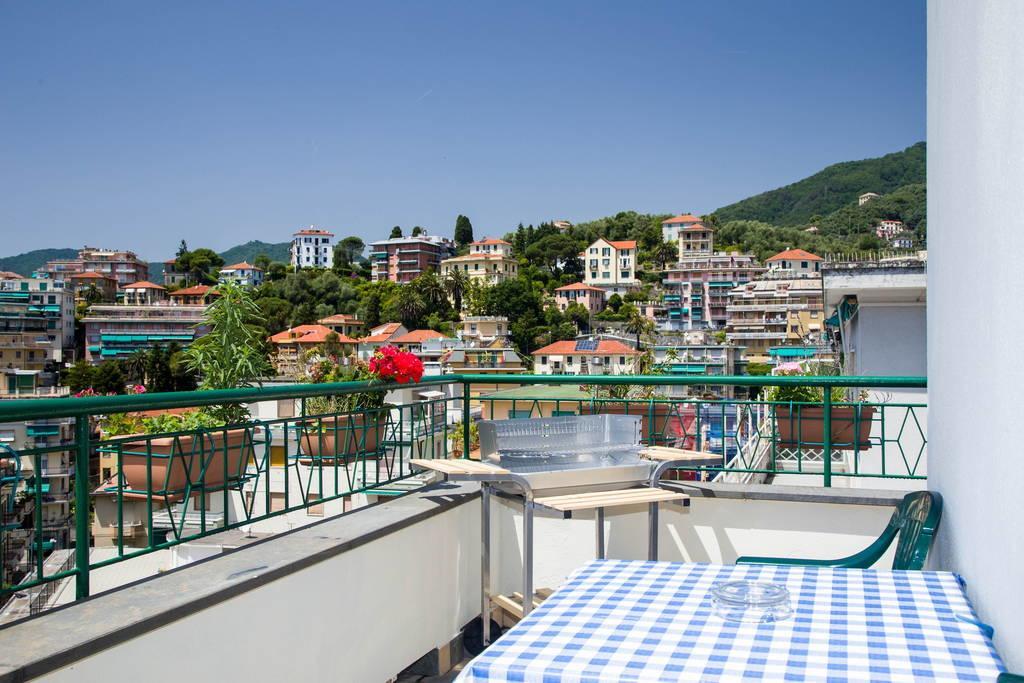 Attic Apartment Rapallo Pokoj fotografie