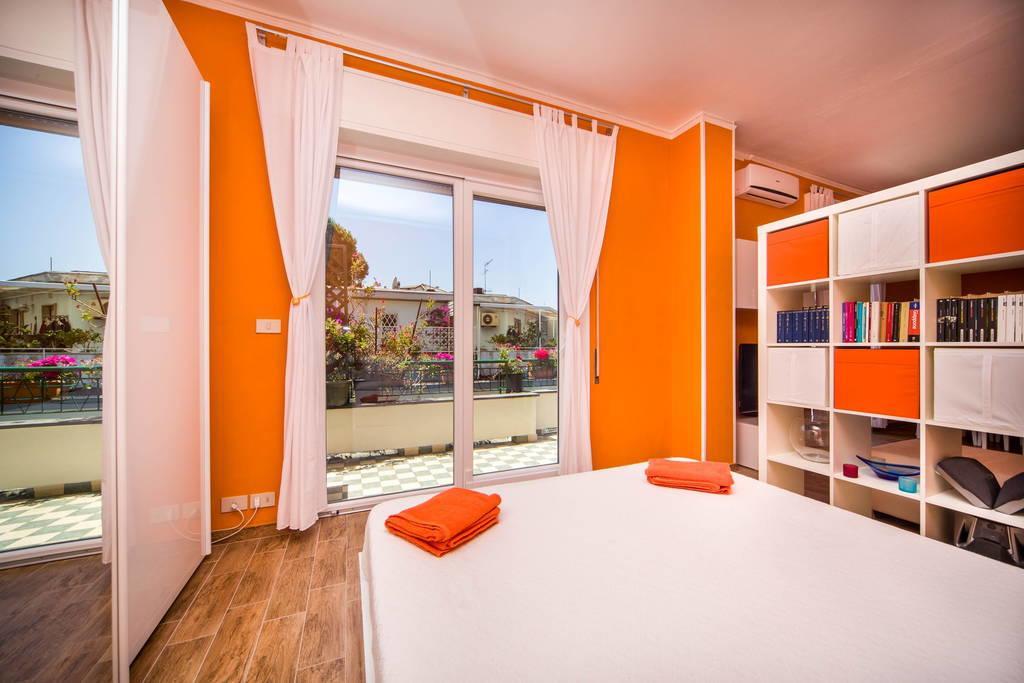 Attic Apartment Rapallo Pokoj fotografie