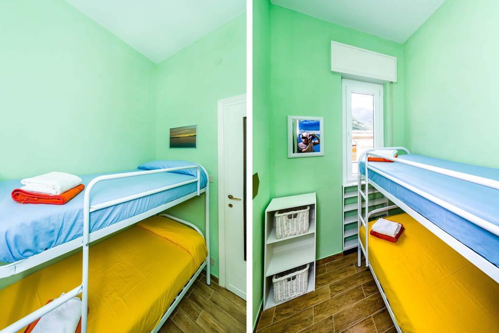 Attic Apartment Rapallo Pokoj fotografie