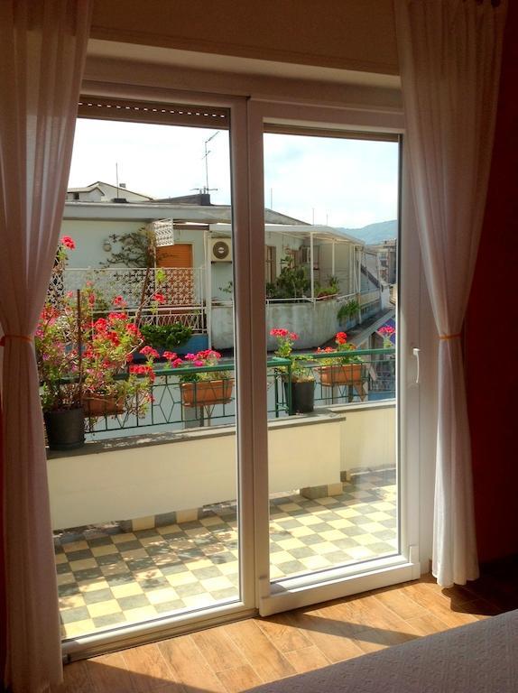Attic Apartment Rapallo Pokoj fotografie